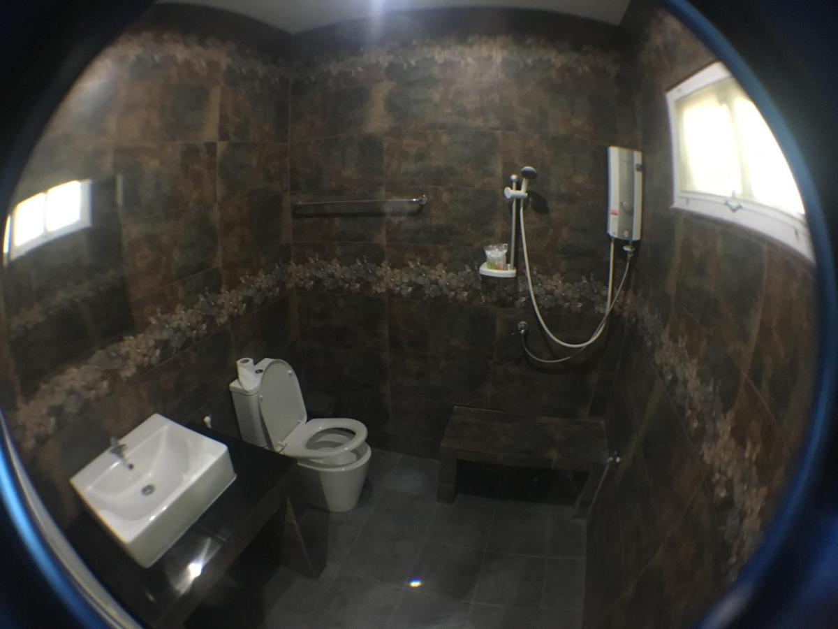 Baan Suan Resort Juree Punsuk Suphanburi Esterno foto