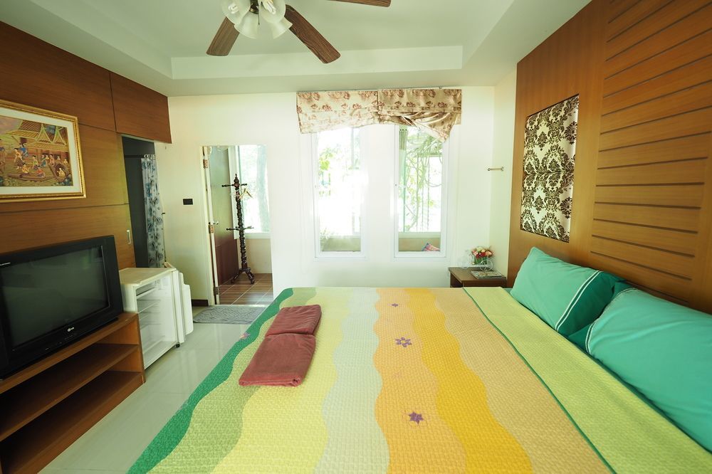 Baan Suan Resort Juree Punsuk Suphanburi Esterno foto